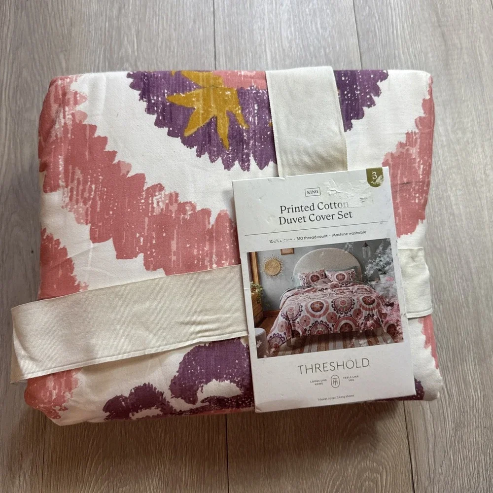 Cotton Duvet Cover and Sham Set - Threshold King New Retails $89 Graphic New